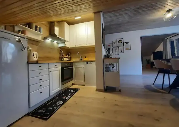 Two Bedroom With Sea View Apartament