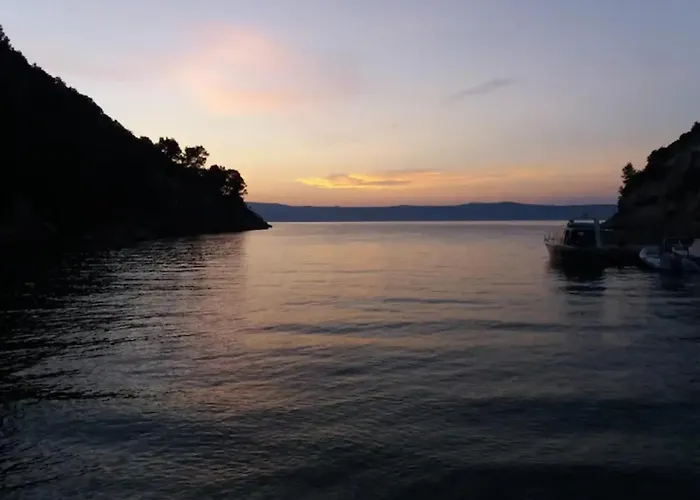 Two Bedroom With Sea View Apartament