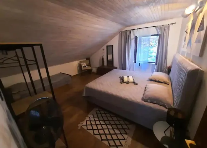 Two Bedroom With Sea View *